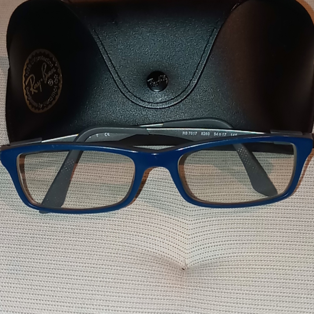 Ray-Ban Blue UNISEX Rx Eyeglasses with Case.